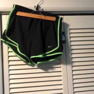 NWT Women’s Nike Dri-Fit Running Shorts